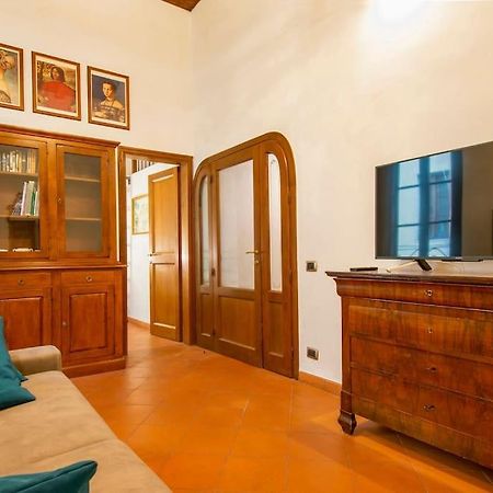 شقة فلورنس  في Demedici Apt W/ 2Br 1' Walk Uffizi & Ponte Vecchio المظهر الخارجي الصورة